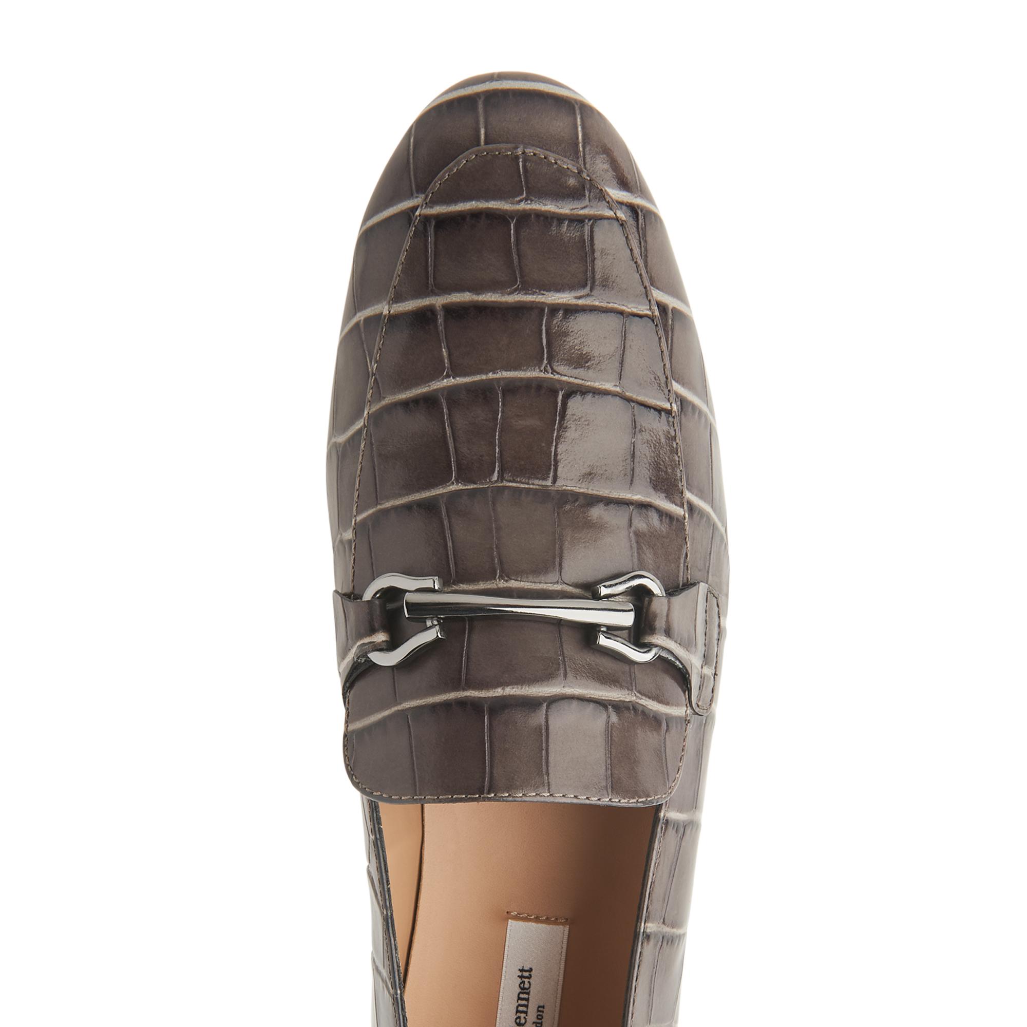 Marina Loafer With Hardware Trim